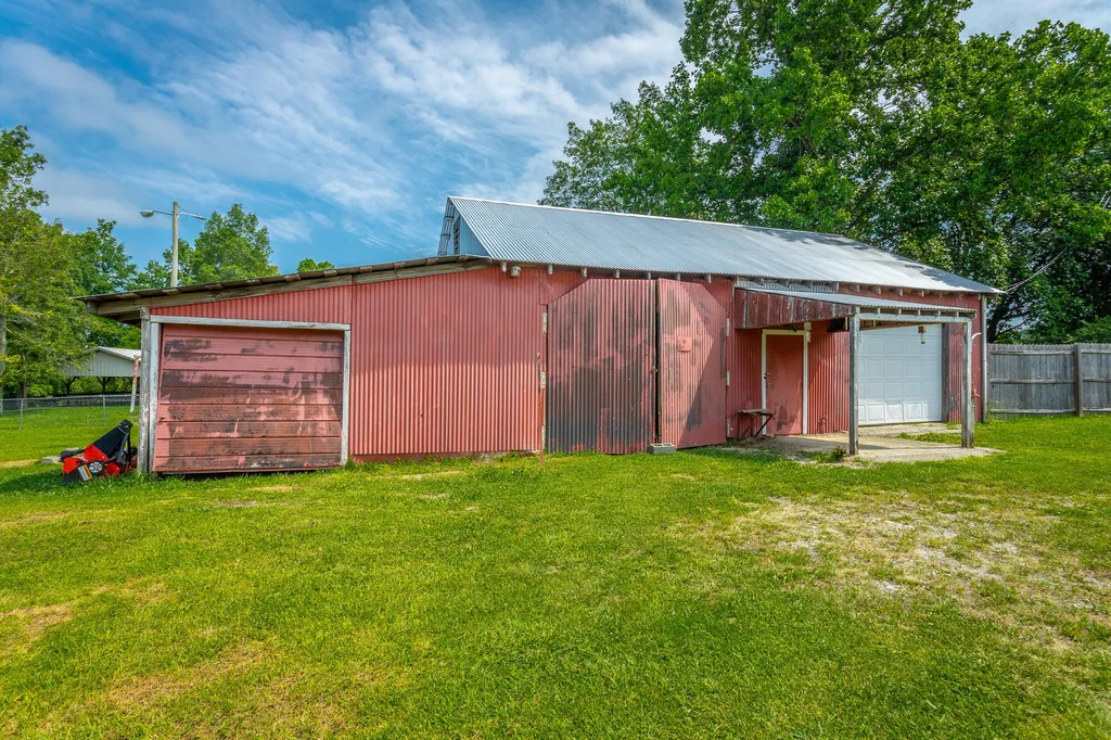 2195 Myers Road Pikeville TN 37367
