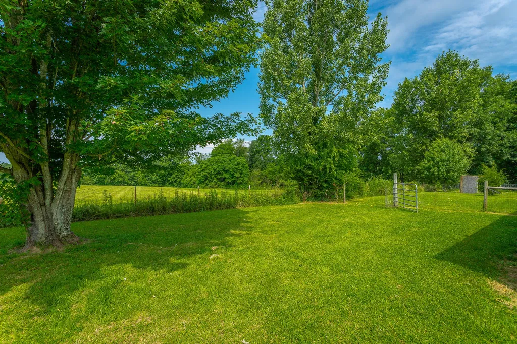2195 Myers Road Pikeville TN 37367