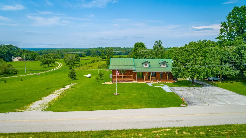 2195 Myers Road Pikeville TN 37367