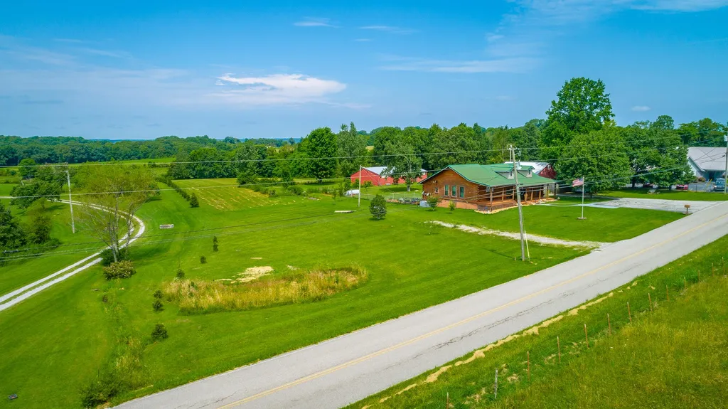 2195 Myers Road Pikeville TN 37367