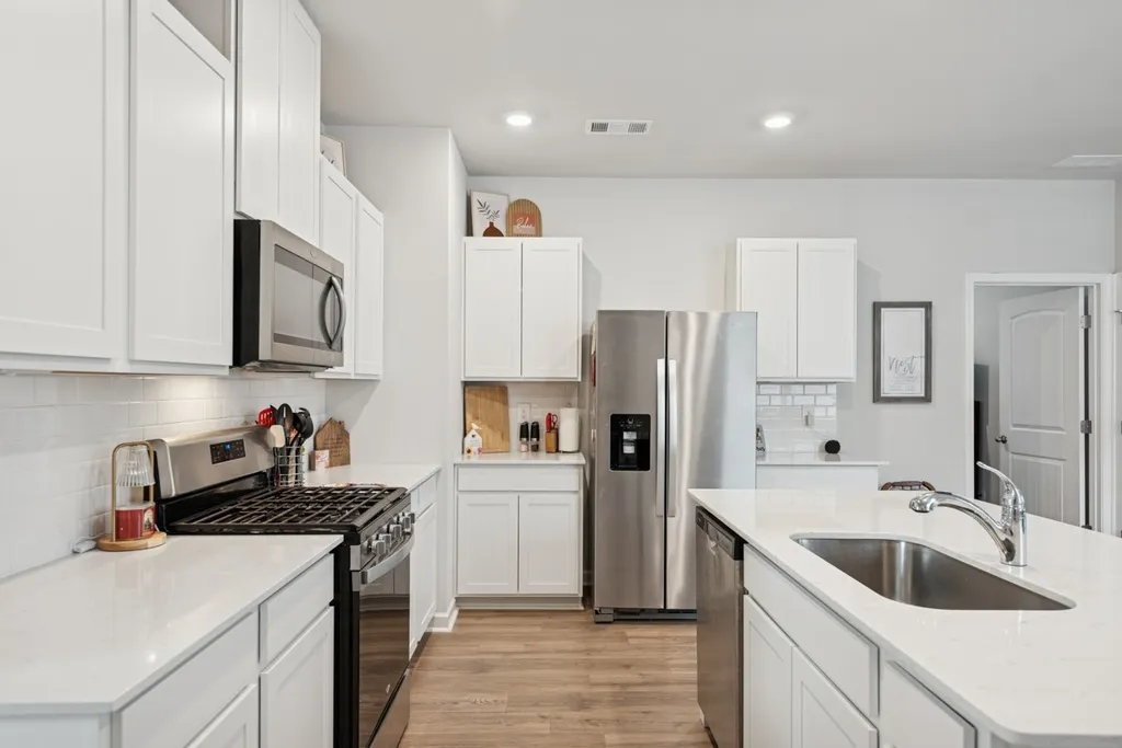 7258 Lang Avenue White House TN 37188