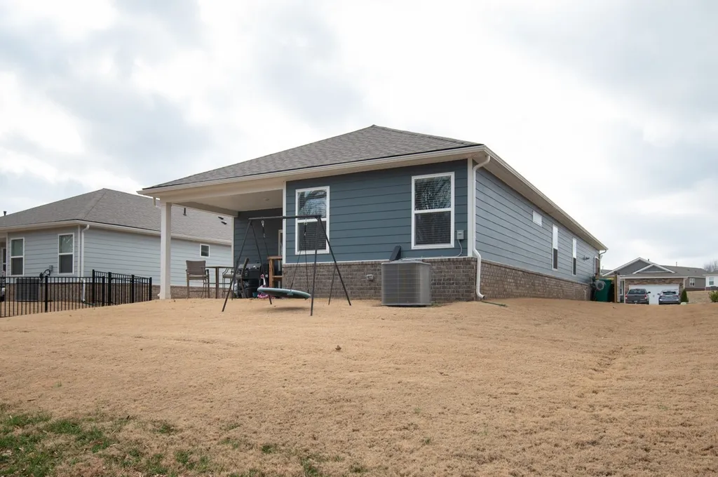 7258 Lang Avenue White House TN 37188