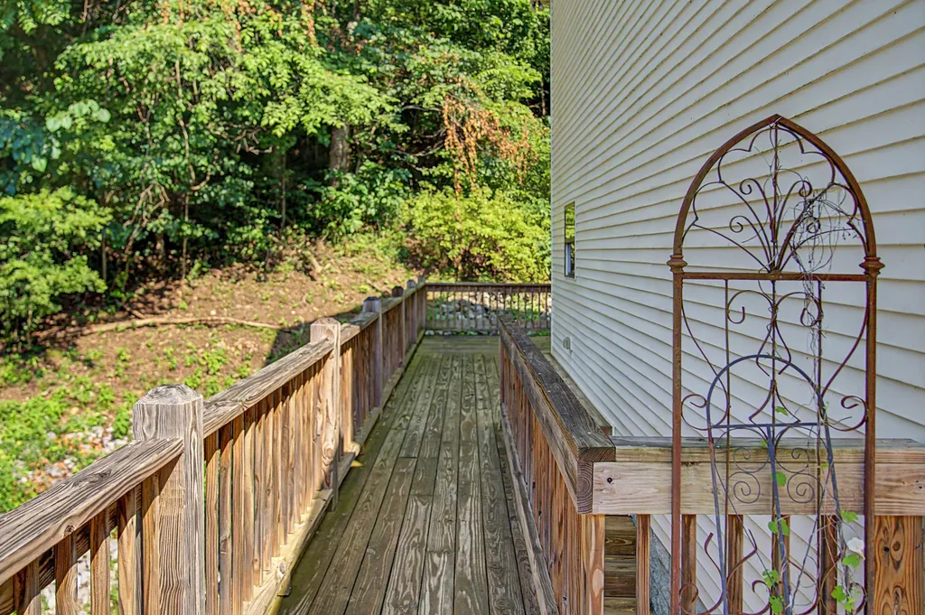 1505 Dark Hollow Road Lafayette TN 37083