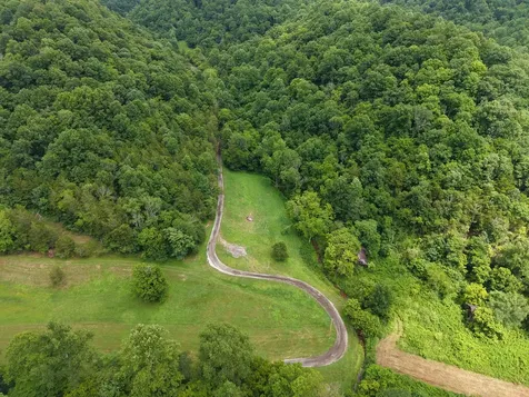 1505 Dark Hollow Road Lafayette TN 37083