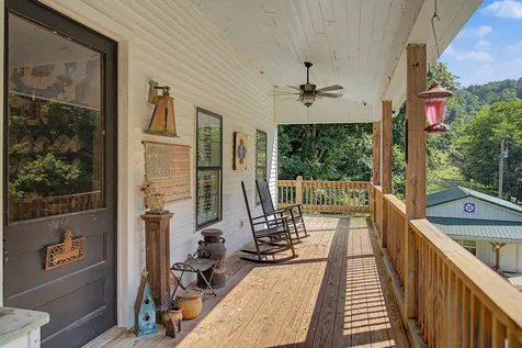 1505 Dark Hollow Road Lafayette TN 37083