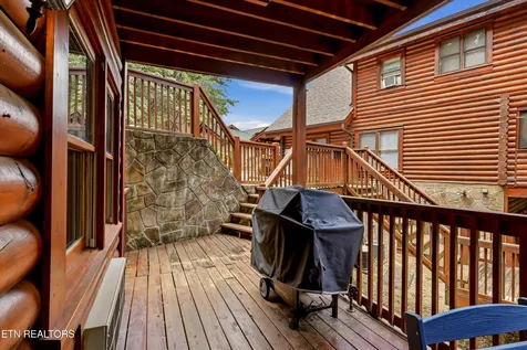 727 Golf View Boulevard Pigeon Forge TN 37863