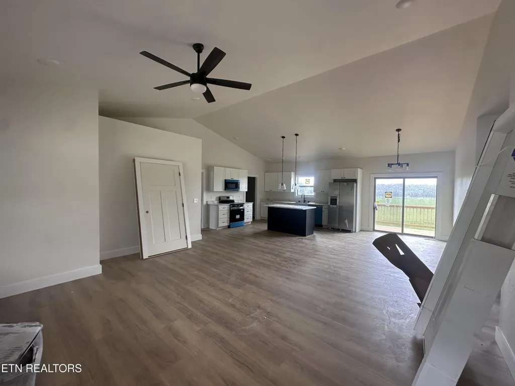 934 Allardt Highway Jamestown TN 38556