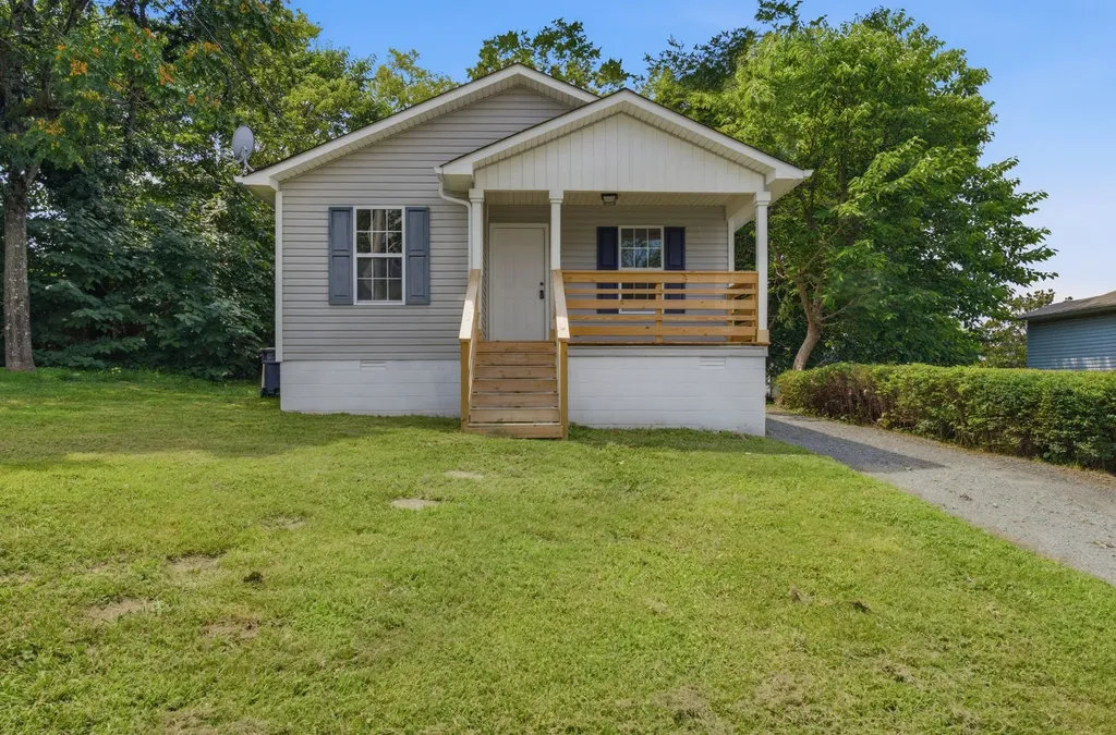 103 Hall Street Hartsville TN 37074