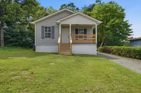 103 Hall Street Hartsville TN 37074