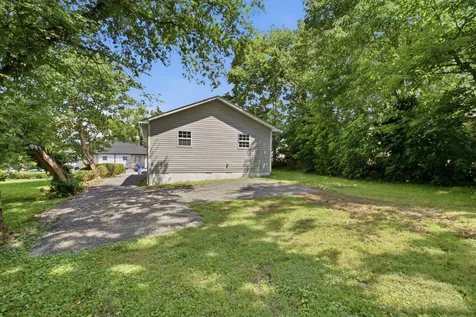 103 Hall Street Hartsville TN 37074