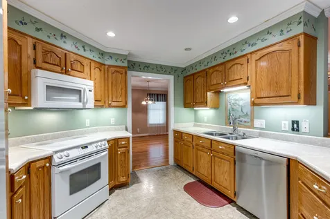 106 Parkwood Lane Hohenwald TN 38462