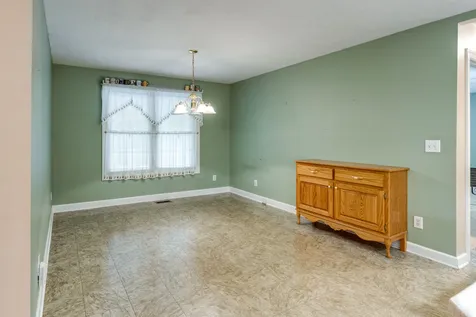 106 Parkwood Lane Hohenwald TN 38462
