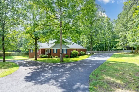 106 Parkwood Lane Hohenwald TN 38462