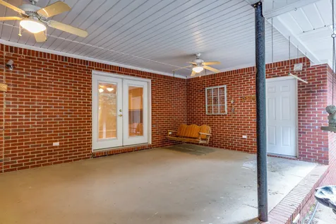 106 Parkwood Lane Hohenwald TN 38462