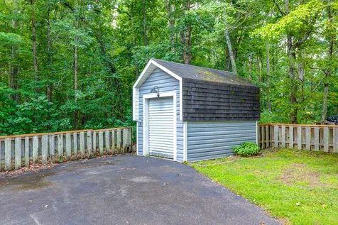 106 Parkwood Lane Hohenwald TN 38462
