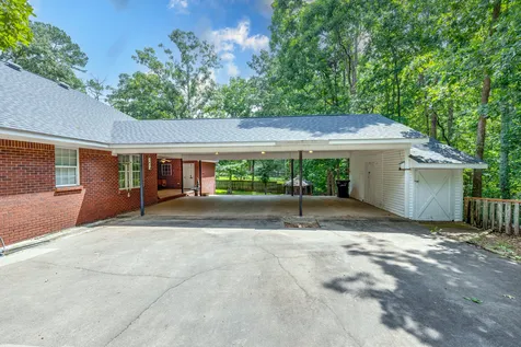 106 Parkwood Lane Hohenwald TN 38462