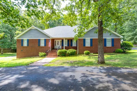 106 Parkwood Lane Hohenwald TN 38462