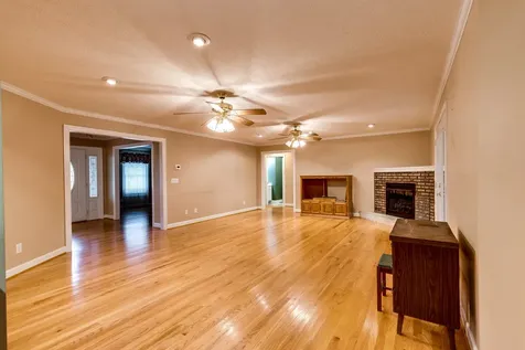 106 Parkwood Lane Hohenwald TN 38462