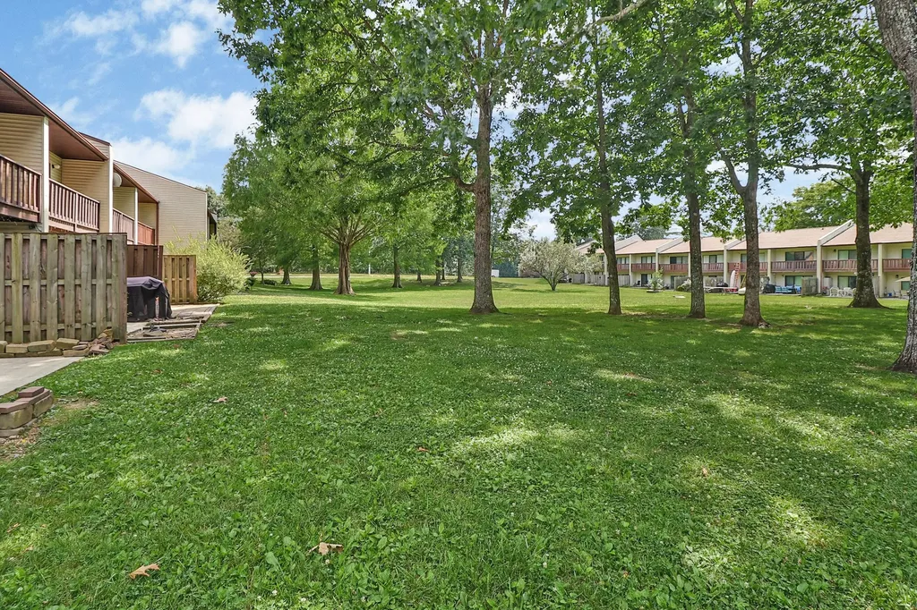 12 Wilshire Heights Drive Crossville TN 38558