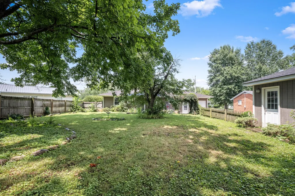1019 Lawndale Drive Murfreesboro TN 37129
