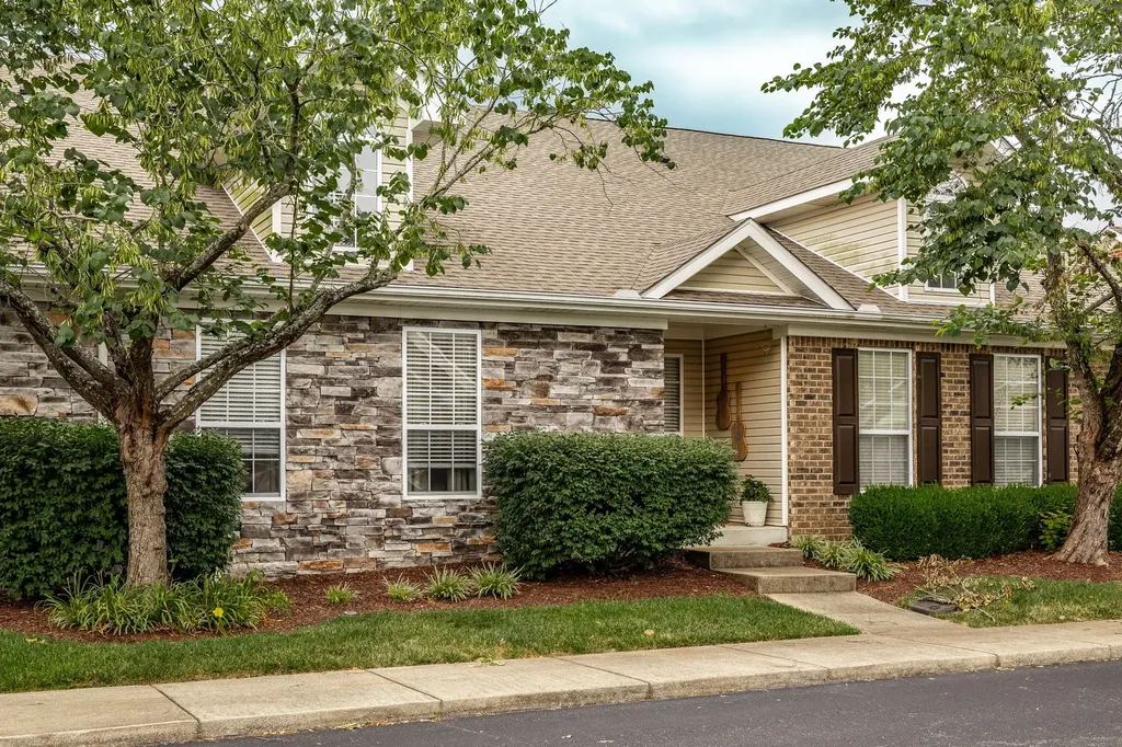 800 Browns Lane Gallatin TN 37066