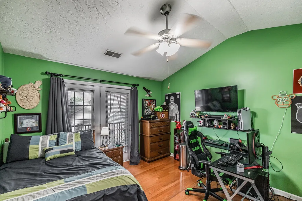 800 Browns Lane Gallatin TN 37066