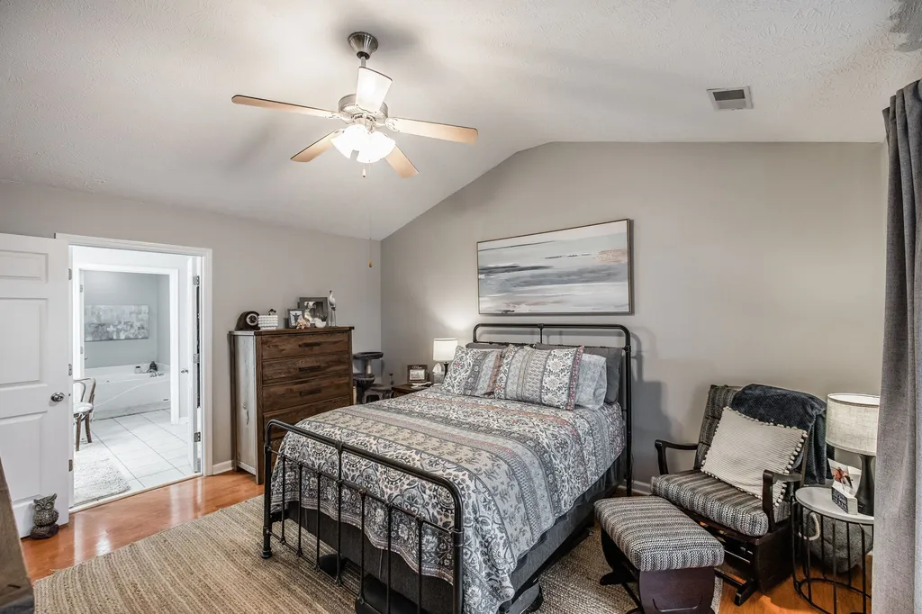 800 Browns Lane Gallatin TN 37066