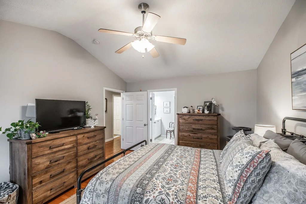 800 Browns Lane Gallatin TN 37066