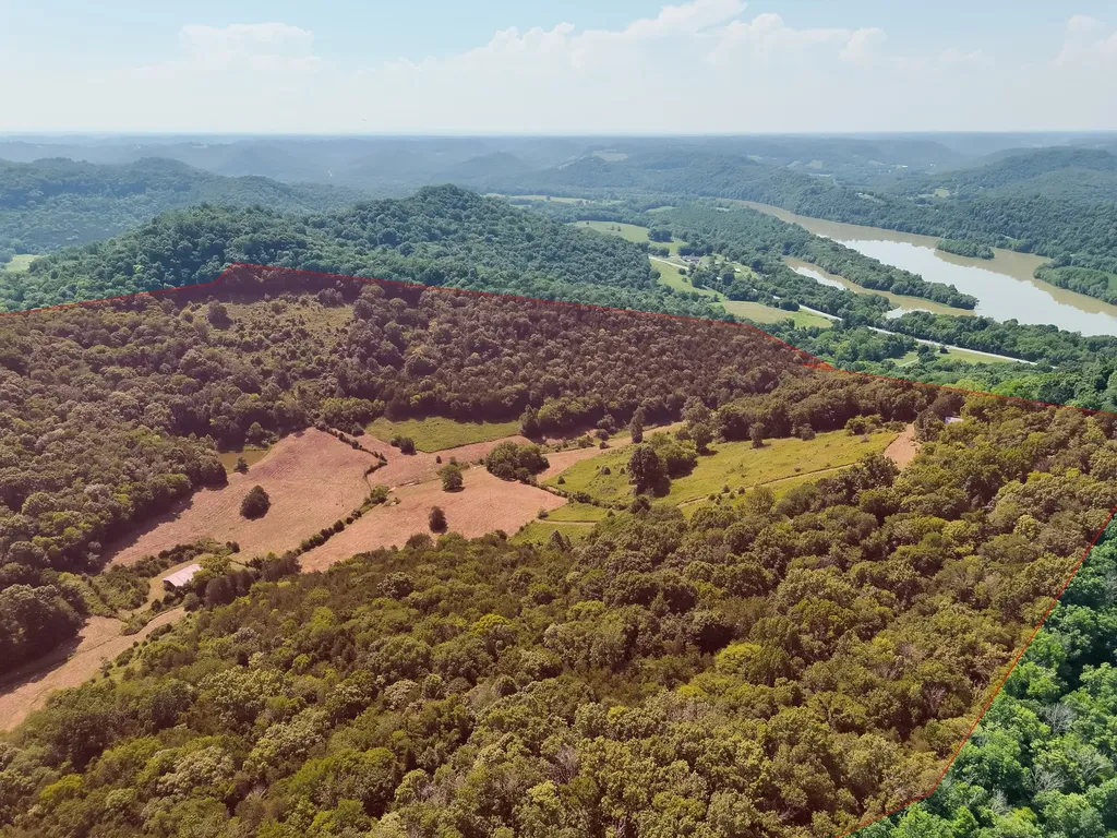 200 Rough Point Lane Whitleyville TN 38588