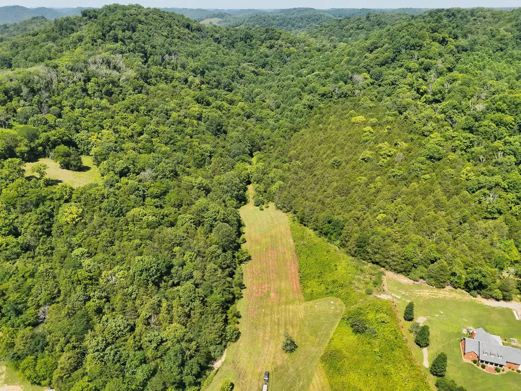 200 Rough Point Lane Whitleyville TN 38588