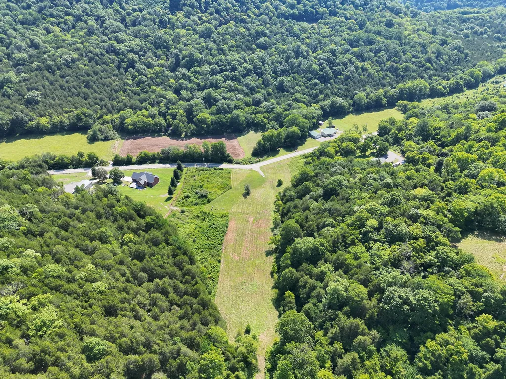 200 Rough Point Lane Whitleyville TN 38588