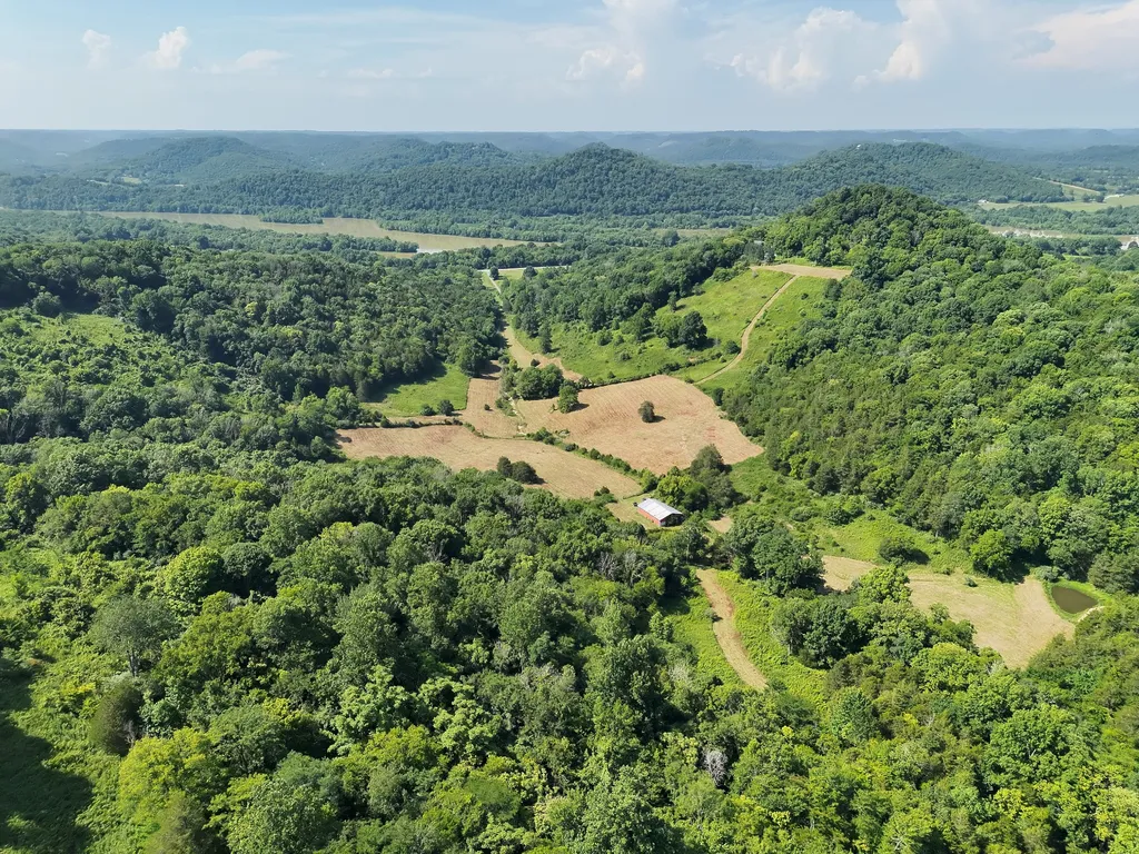 200 Rough Point Lane Whitleyville TN 38588