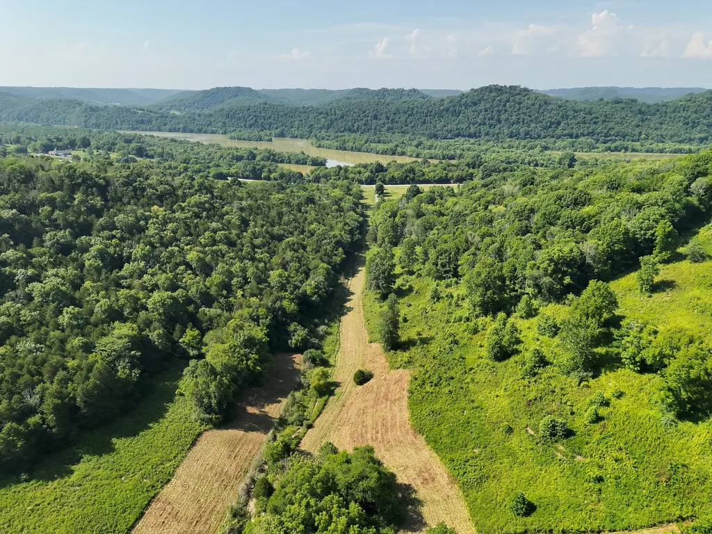 200 Rough Point Lane Whitleyville TN 38588