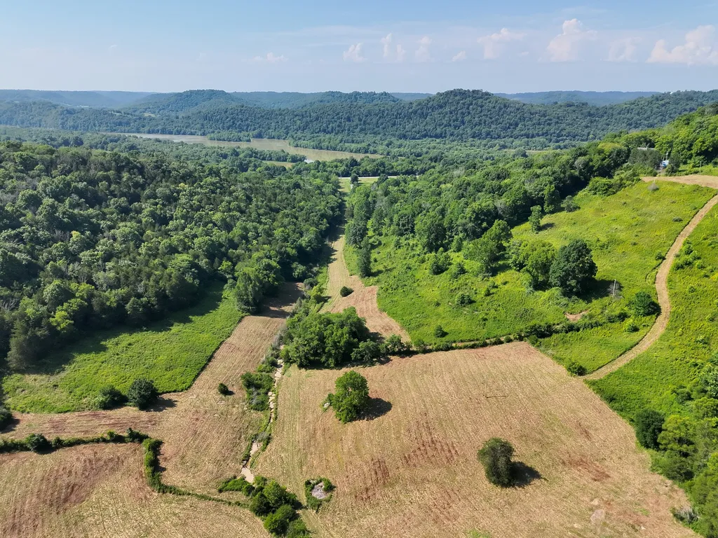 200 Rough Point Lane Whitleyville TN 38588