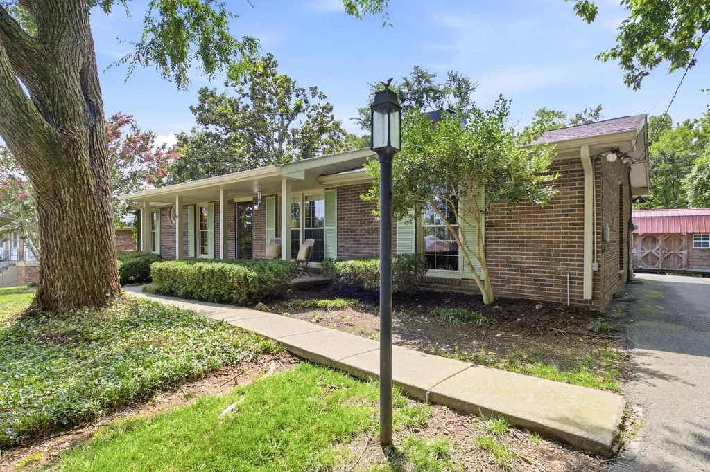 7222 Westcott Drive Nashville TN 37221