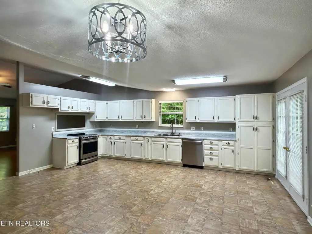 8122 Wiebelo Drive Knoxville TN 37931