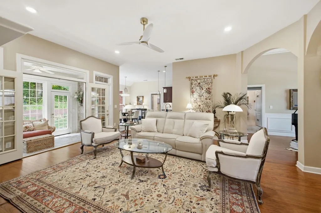 325 Red Feather Lane Brentwood TN 37027