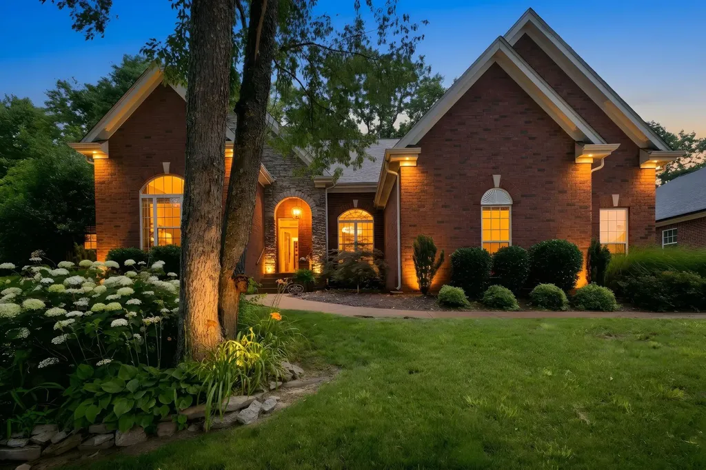 325 Red Feather Lane Brentwood TN 37027