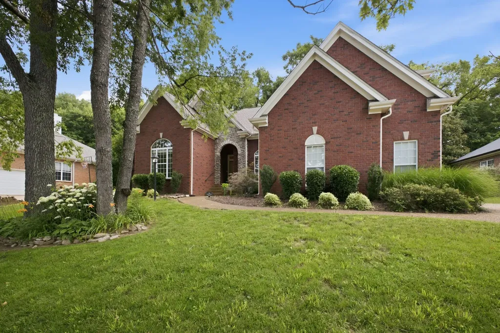 325 Red Feather Lane Brentwood TN 37027