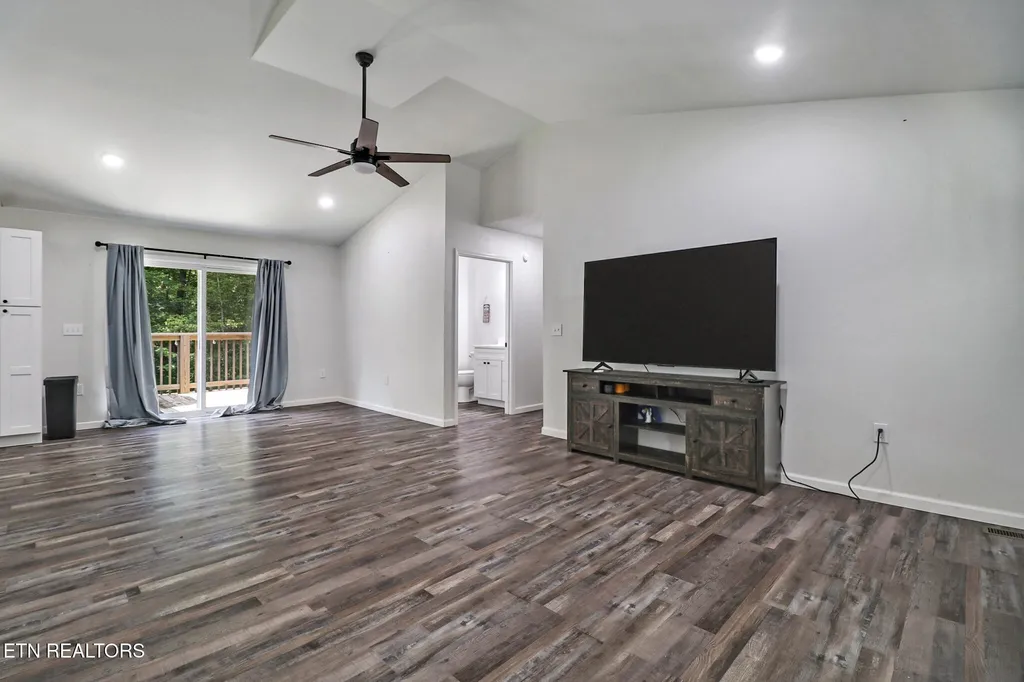 152 Goney Road Grimsley TN 38565