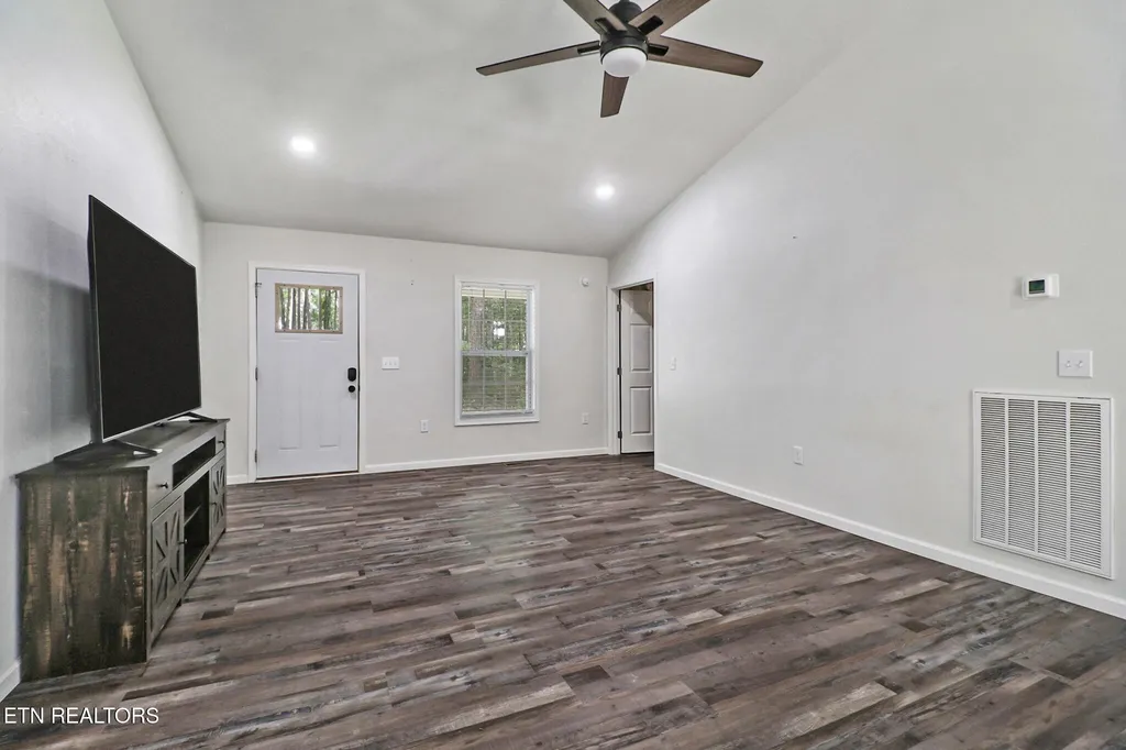 152 Goney Road Grimsley TN 38565