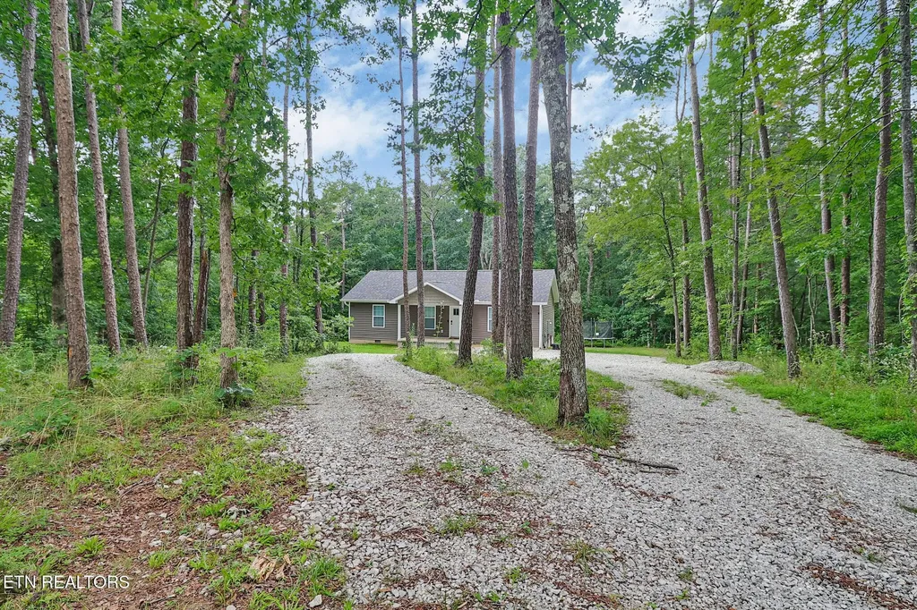 152 Goney Road Grimsley TN 38565
