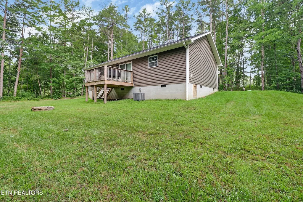152 Goney Road Grimsley TN 38565