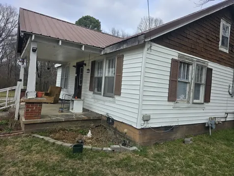 1264 Indian Creek Road Mc Ewen TN 37101