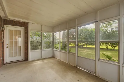 2747 Stonehedge Drive Murfreesboro TN 37128