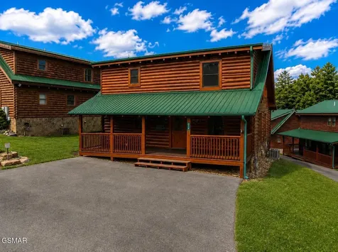 612 Cherry Blossom Way Pigeon Forge TN 37863