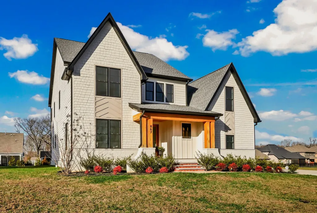 867 Shady Bluff Trail Clarksville TN 37043