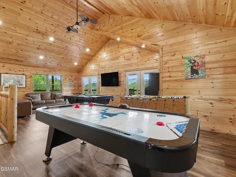 856862 Crest View Drive Gatlinburg TN 37738