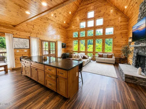 856862 Crest View Drive Gatlinburg TN 37738