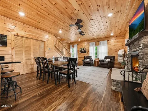 856862 Crest View Drive Gatlinburg TN 37738
